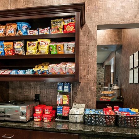 Cobblestone Hotel & Suites Appleton International Airport 尼纳 外观 照片