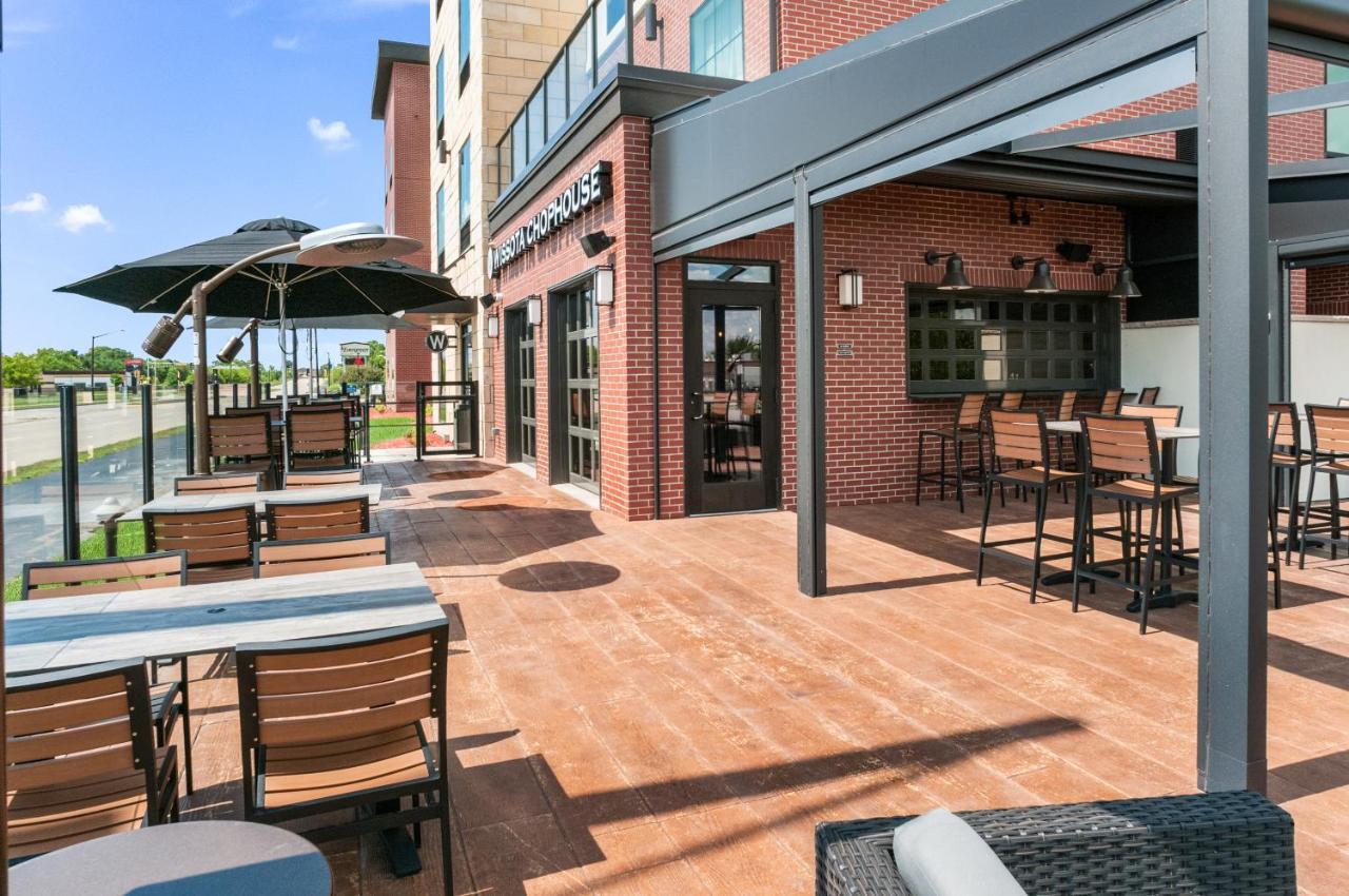 Cobblestone Hotel & Suites Appleton International Airport 尼纳 外观 照片